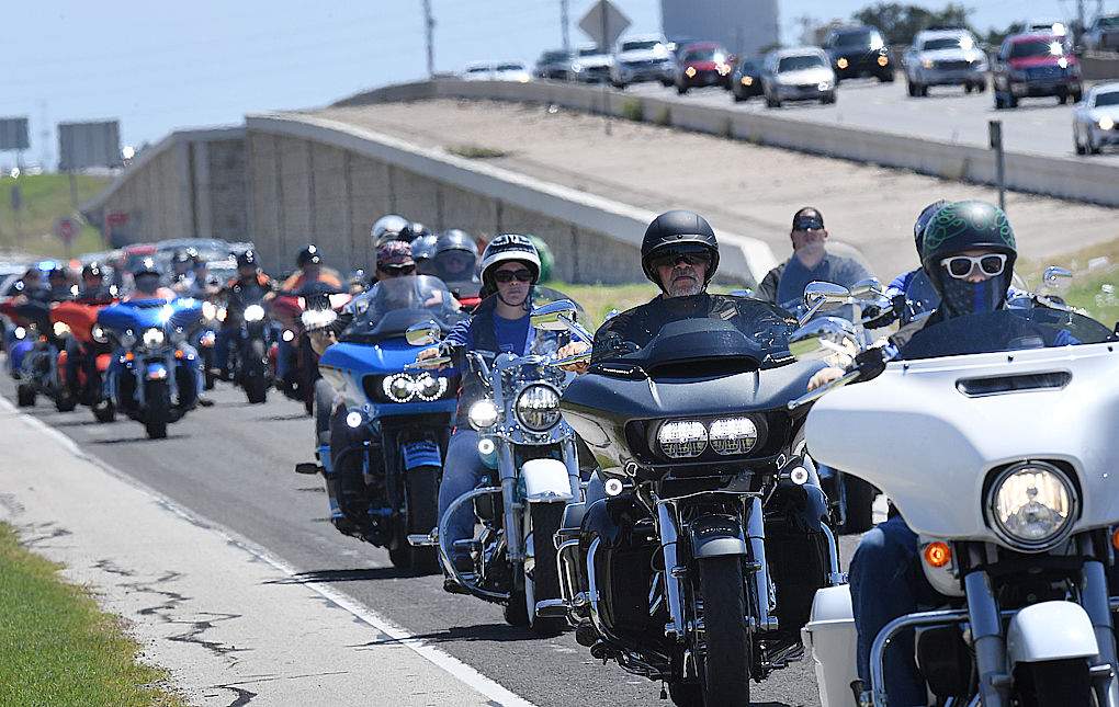 Hundreds of bikers ride in 9/11 memorial